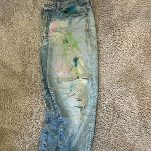 Distressed Jeans